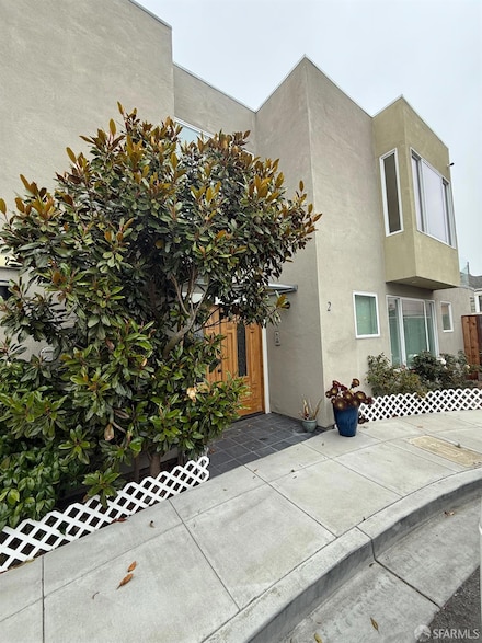 2 Byron Ct, San Francisco, CA 94112