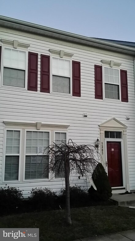 5203 Drakes Ct, King George, VA 22485