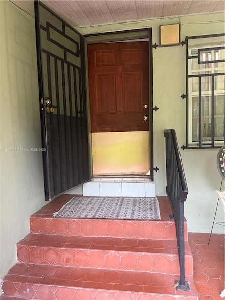 6367 SW 15th St, West Miami, FL 33144