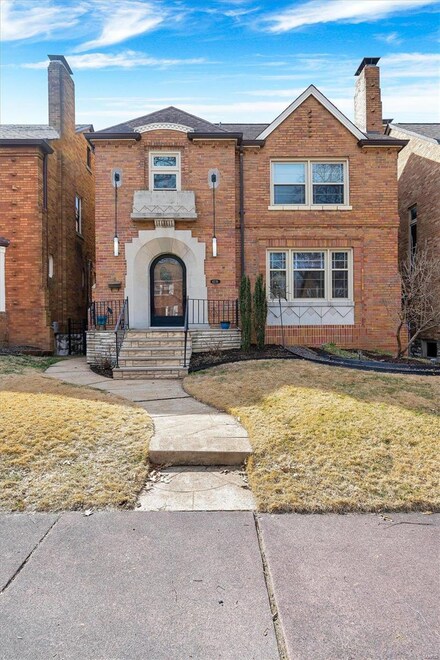 6236 Walsh St, Saint Louis, MO 63109