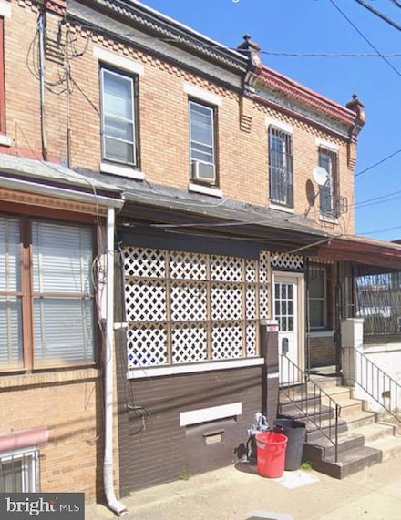 937 Kimber St, Camden, NJ 08102