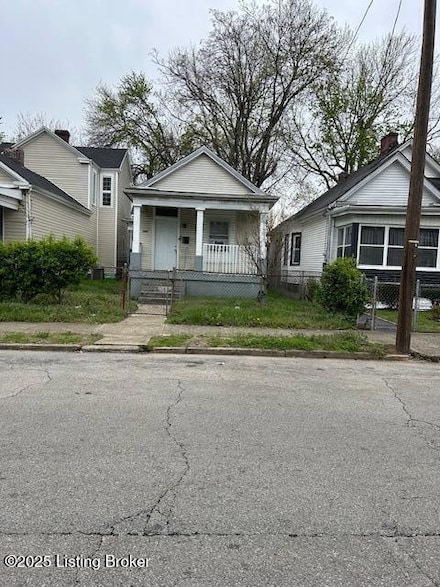 1820 Date St, Louisville, KY 40210