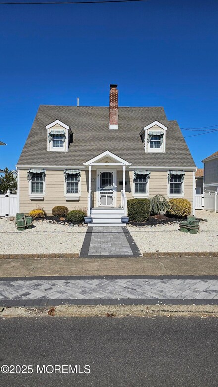 20 5th Ave, Seaside Park, NJ 08752