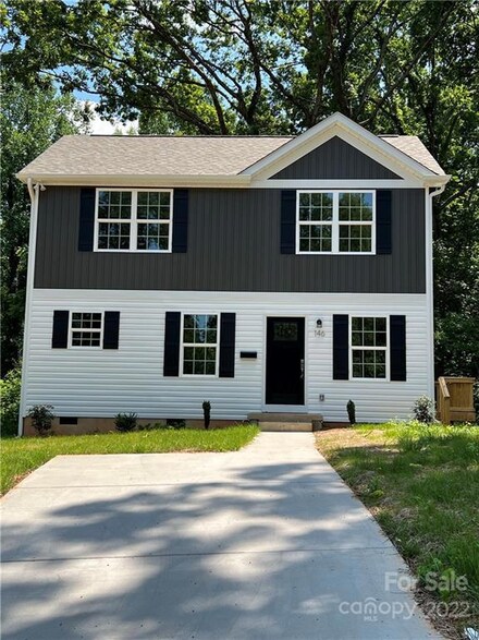 146 10th Ave SE, Hickory, NC 28602