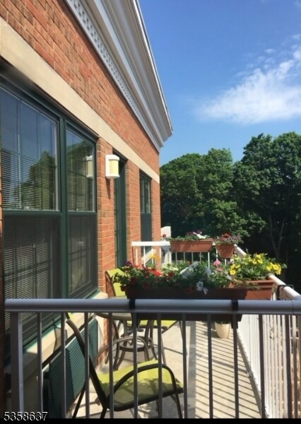 7 Prospect St Unit 810, Morristown, NJ 07960