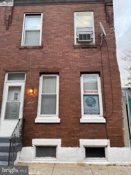 2827 N Waterloo St, Philadelphia, PA 19133