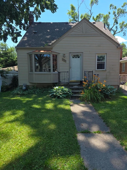381 Clinton St, Wyandotte, MI 48192
