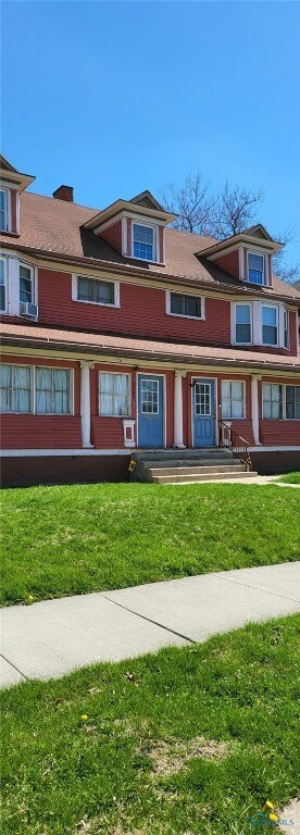 2260 Warren St, Toledo, OH 43620