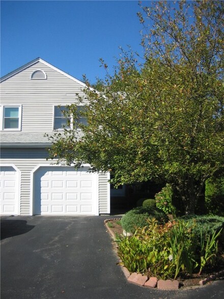154 Bear Hill Rd Unit 502, Cumberland, RI 02864