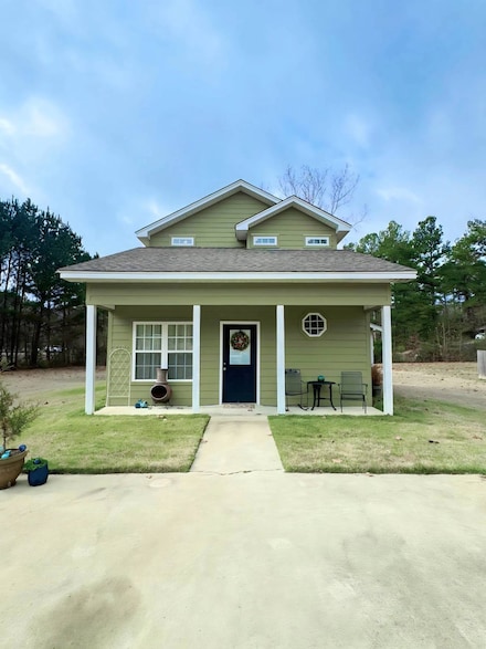 23 Deerfield Rd, Grenada, MS 38901