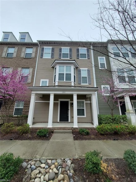 1801 Perla Dr, Virginia Beach, VA 23456