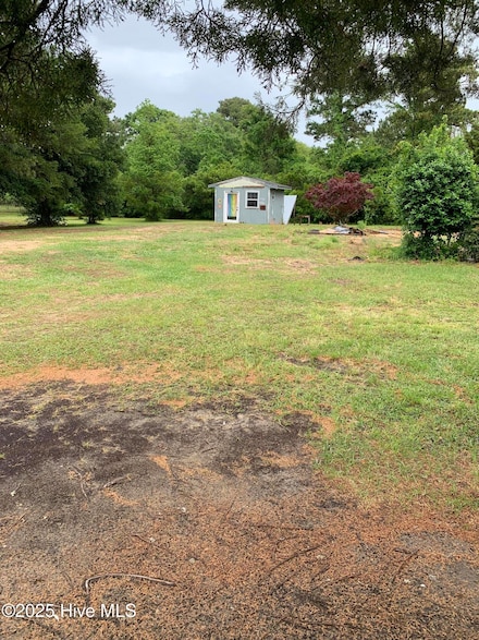 187 Beulah Ln, Newport, NC 28570