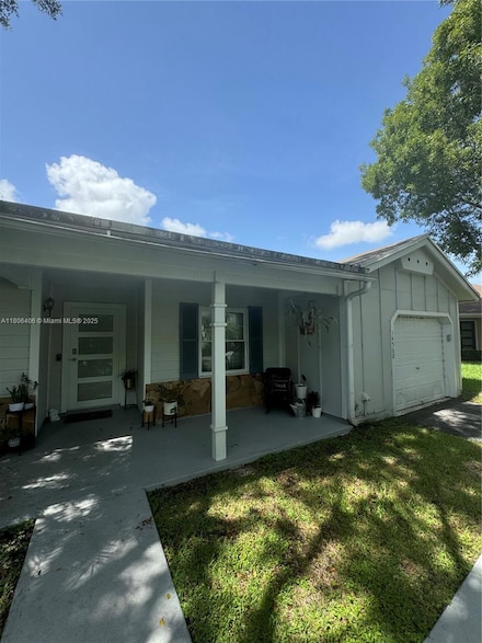 14568 SW 142nd Court Cir S, Miami, FL 33186