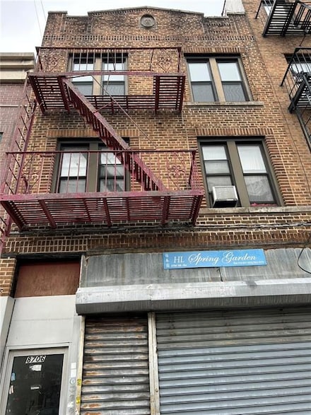 8706 5th Ave, Brooklyn, NY 11209