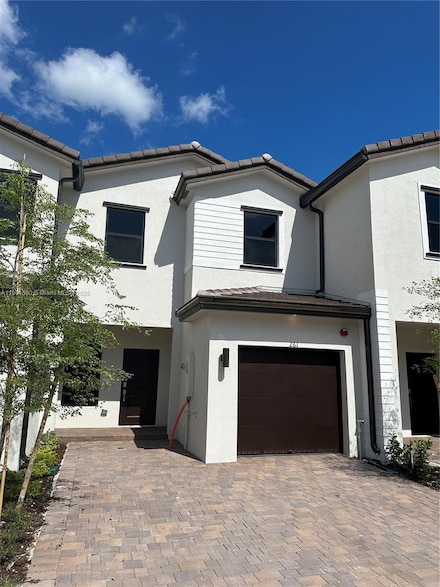 261 SW 159th Way, Pembroke Pines, FL 33027