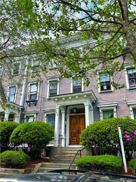 178 Bowen St Unit 7, Providence, RI 02906