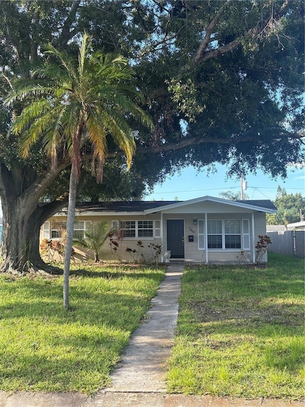 264 44th Ave NE, Saint Petersburg, FL 33703