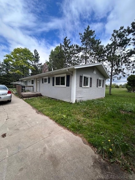247 W Jenks Rd, Fenwick, MI 48834