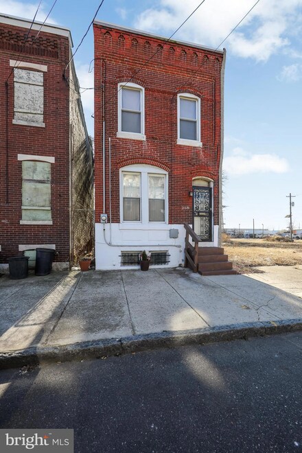 258 Mount Vernon St, Camden, NJ 08103