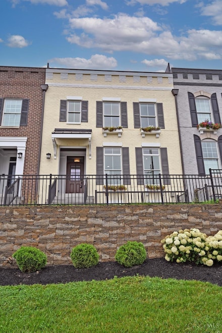 6714 Miami Ave, Madeira, OH 45243