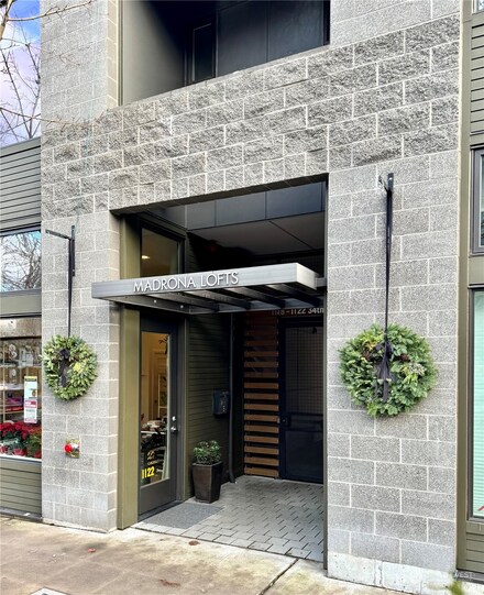 1120 34th Ave Unit A, Seattle, WA 98122
