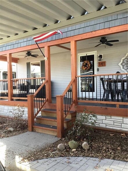 141 C St SW, Navarre, OH 44662