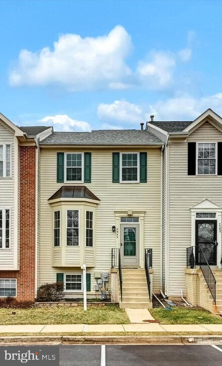 7542 E Plateau Dr, Hanover, MD 21076