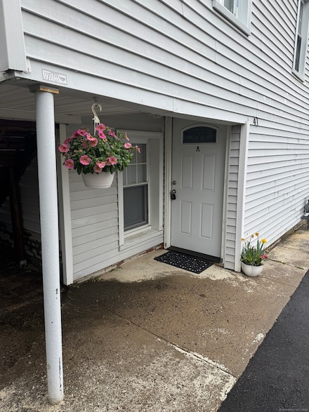 41 Hubbard Place Unit A, Hamden, CT 06517