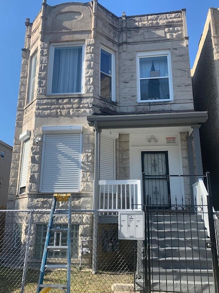 1528 S Saint Louis Ave, Chicago, IL 60623