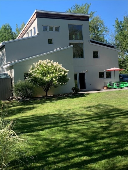 133 E King Rd, Ithaca, NY 14850