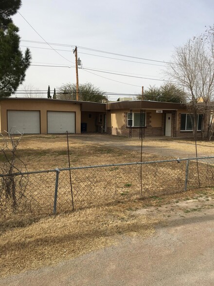 7668 Wenda Dr, El Paso, TX 79915