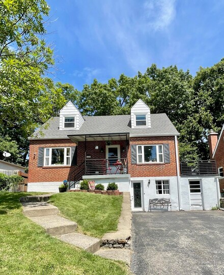 18 Doris Dr, Taylor Mill, KY 41015