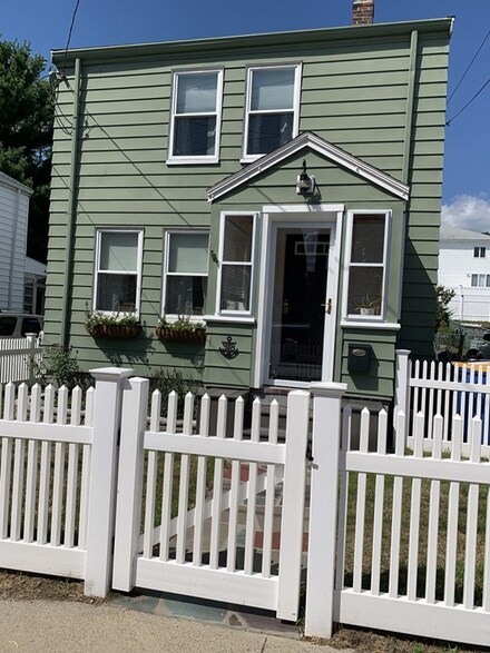 38 Almont St, Winthrop, MA 02152