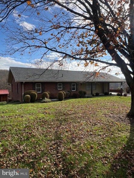 12109 Cove Rd, Clear Spring, MD 21722