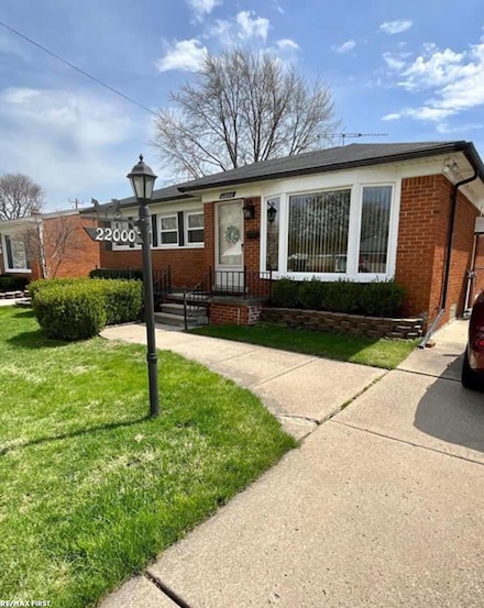 22000 Love St, Saint Clair Shores, MI 48082