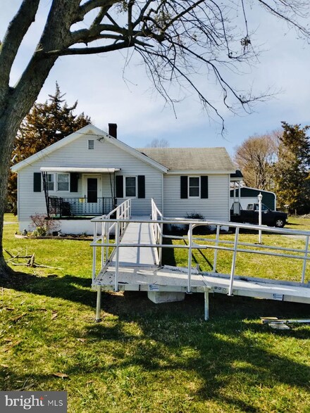 1935 Old Virginia Rd, Pocomoke City, MD 21851