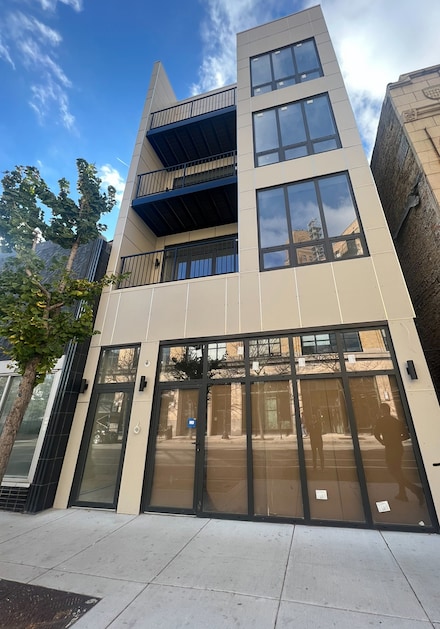 3244 N Lincoln Ave Unit 2E, Chicago, IL 60657