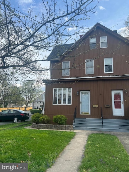92 W Chestnut Ave Unit B / UPSTAIRS, Merchantville, NJ 08109