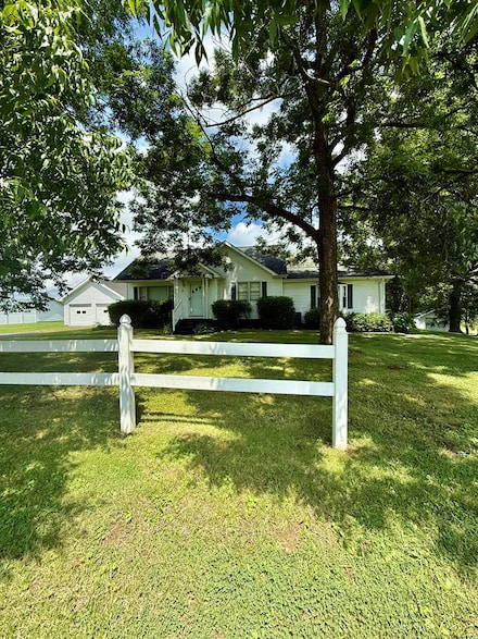2 E 3rd Ave, South Shore, KY 41175