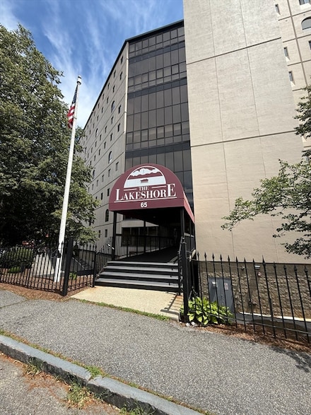 65 Lake Ave Unit 227, Worcester, MA 01604