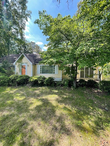 1092 Bexar Ave E, Hamilton, AL 35570