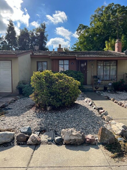 664 Empire St, San Lorenzo, CA 94580