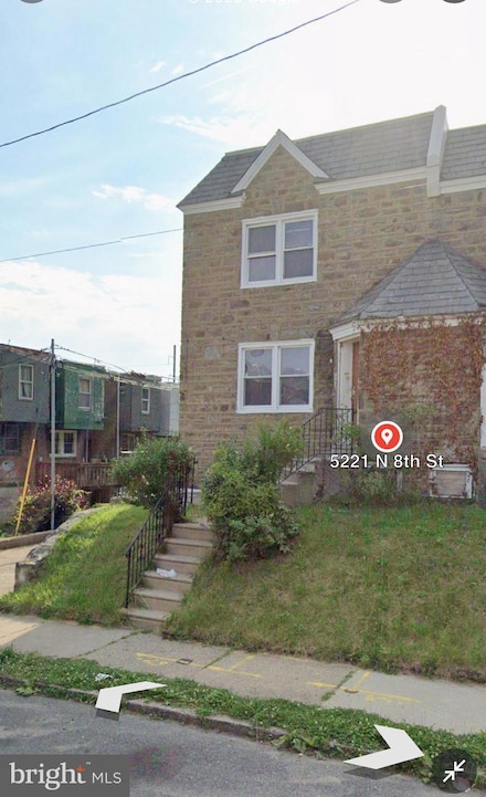 5221 N 8th St, Philadelphia, PA 19120
