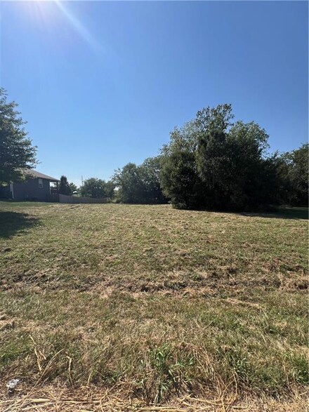 0 Hurley St, Peculiar, MO 64078