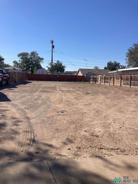 112 W Wildy St, Roswell, NM 88203