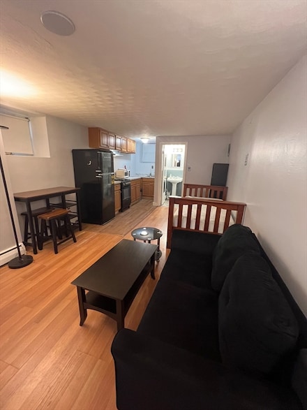 1172 Massachusetts Ave Unit 3, Cambridge, MA 02138