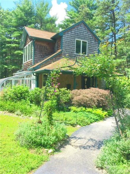 15 Corey Trail, Wyoming, RI 02898
