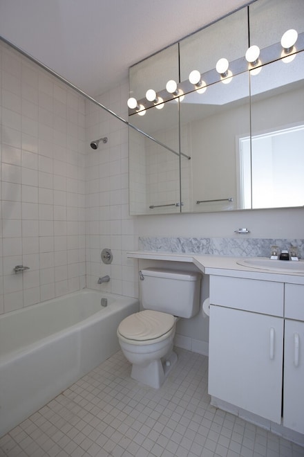 62-54 97th Place Unit 4-G, Rego Park, NY 11374