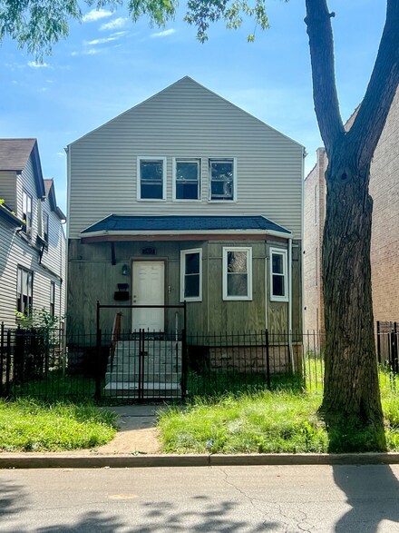 7917 S Ellis Ave, Chicago, IL 60619