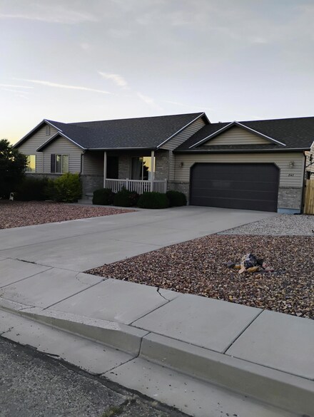 2147 E Rachel Ln, Enoch, UT 84721